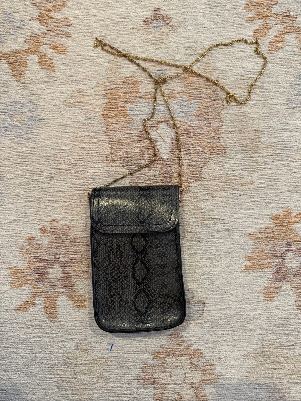 Snakeskin Print Mini Phone Crossbody Wallet Purse Gold Chain